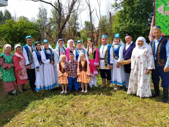 Курса Сабан туе табигатьнең бик матур үрынында үтә