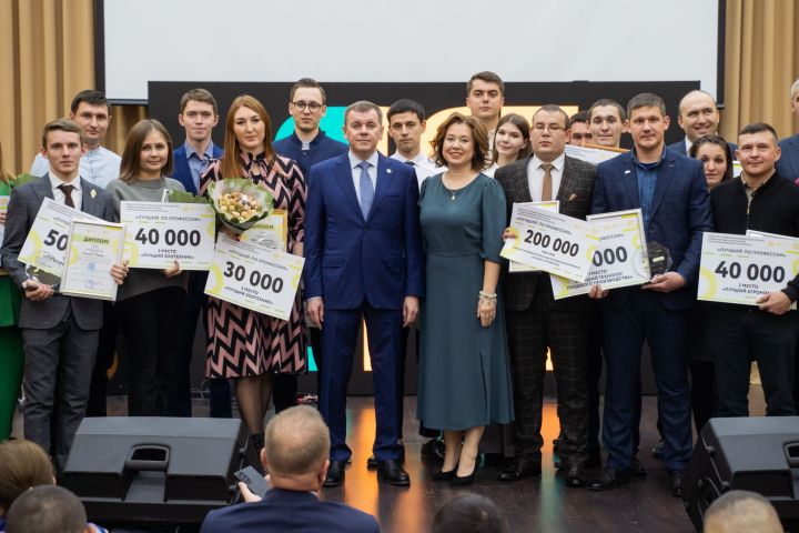 Семь конкурсов с призовым фондом более 2 млн рублей
