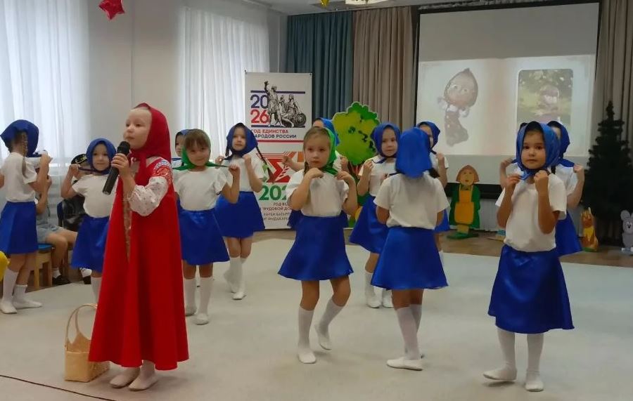 Әкият көнендә балалар матур бәйрәм уздырды