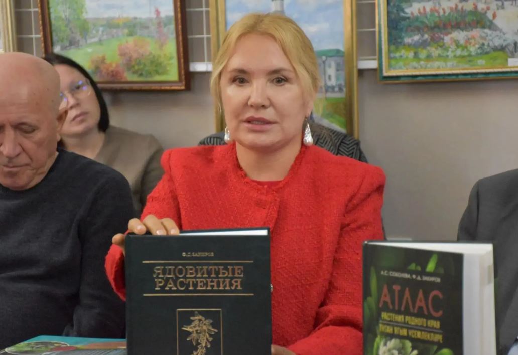 Чулран Ялалова авторга соклануын белдерде