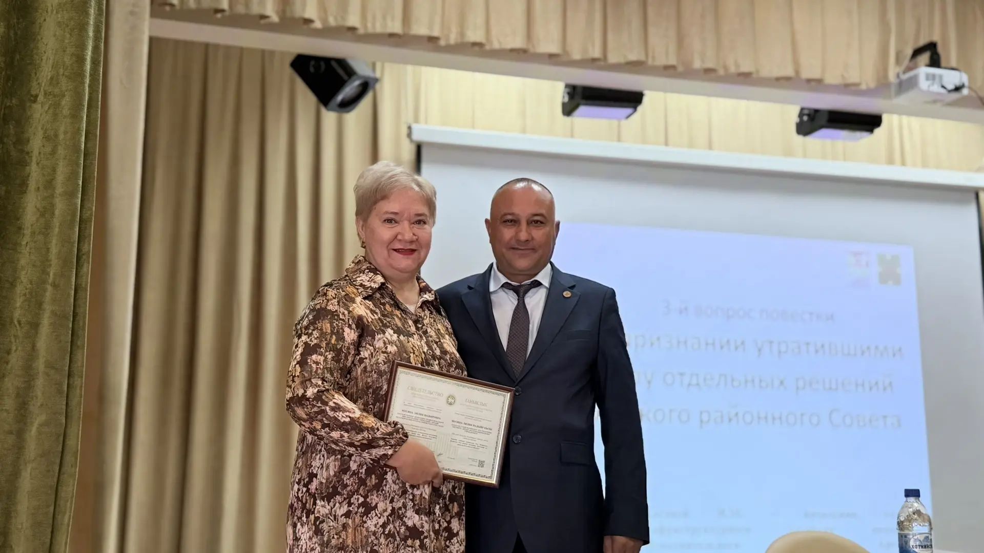 Таныклыклар республиканың Электрон Мактау тактасына кертелүчеләргә тапшырылды 