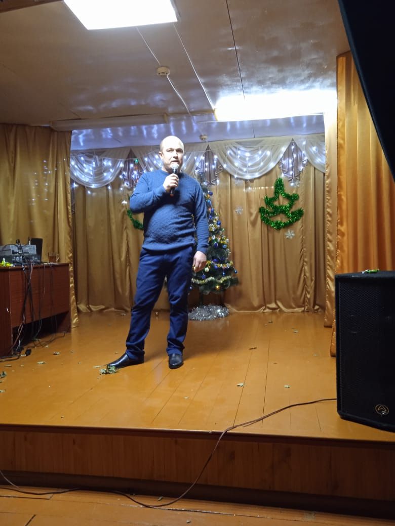 Яңа елга яңа өметләр, яхшы кәеф белән