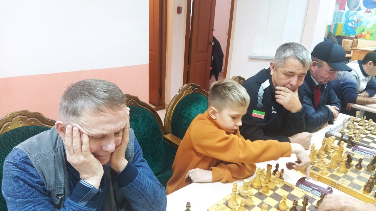Арчада шахмат ярышы бара