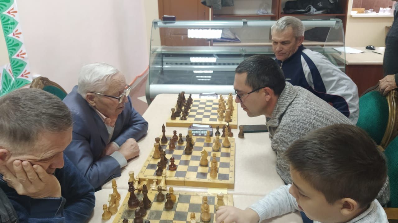 Арчада шахмат ярышы бара