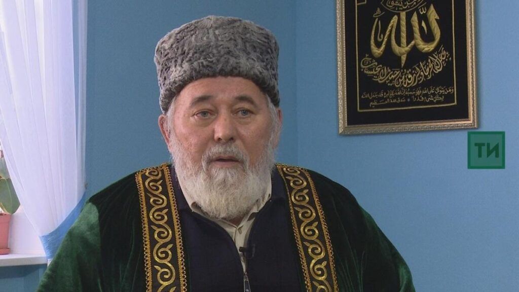 Җеннәр чыгаручы Фәрит хәзрәт Кадыйров: «Нигә бу кешегә кердең?» дип сорагач, гашыйк булдым, ди»
