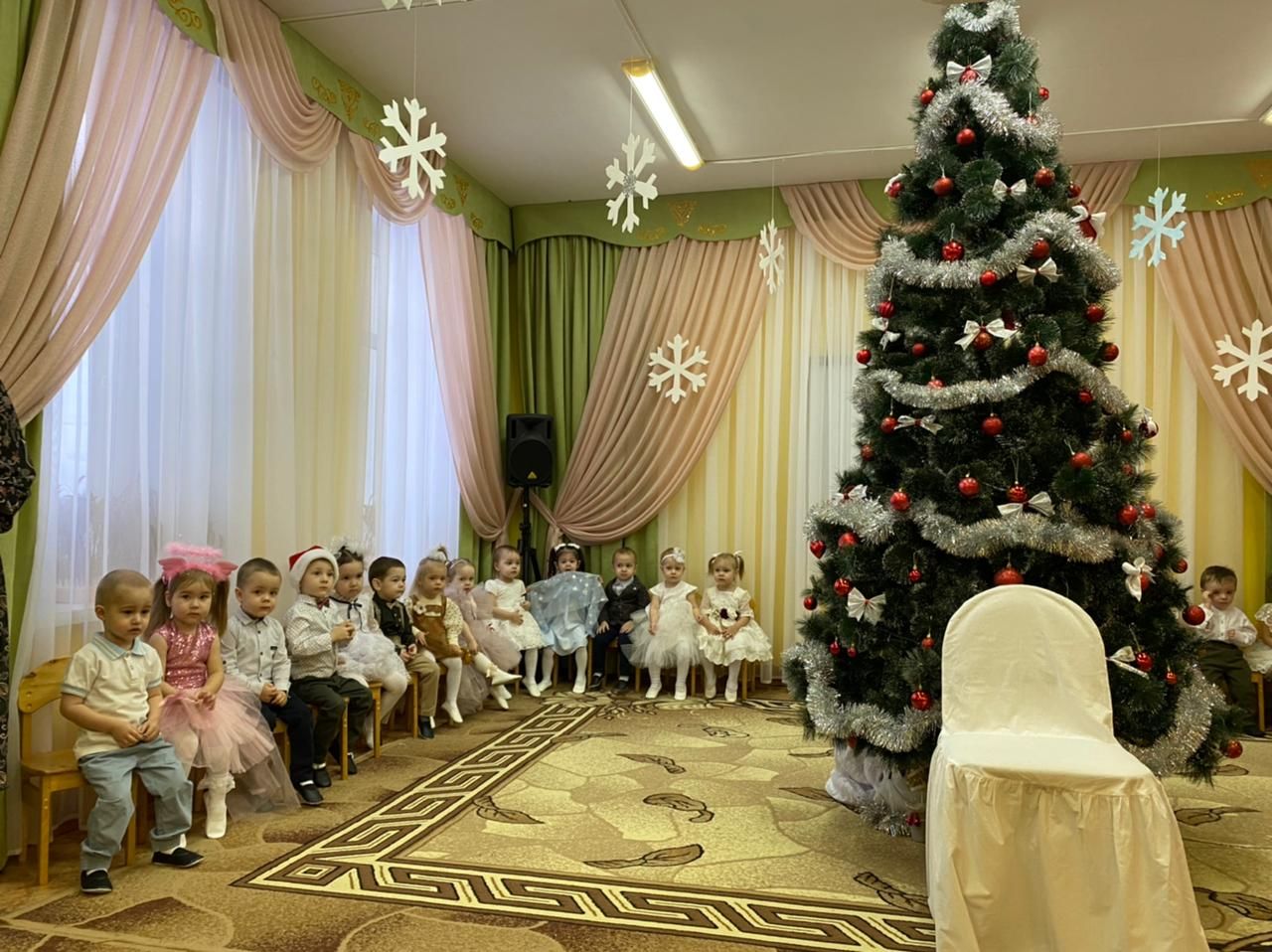 Арчаның 1 нче номерлы балалар бакчасының кечкенәләр төркемендә бәйрәм узды
