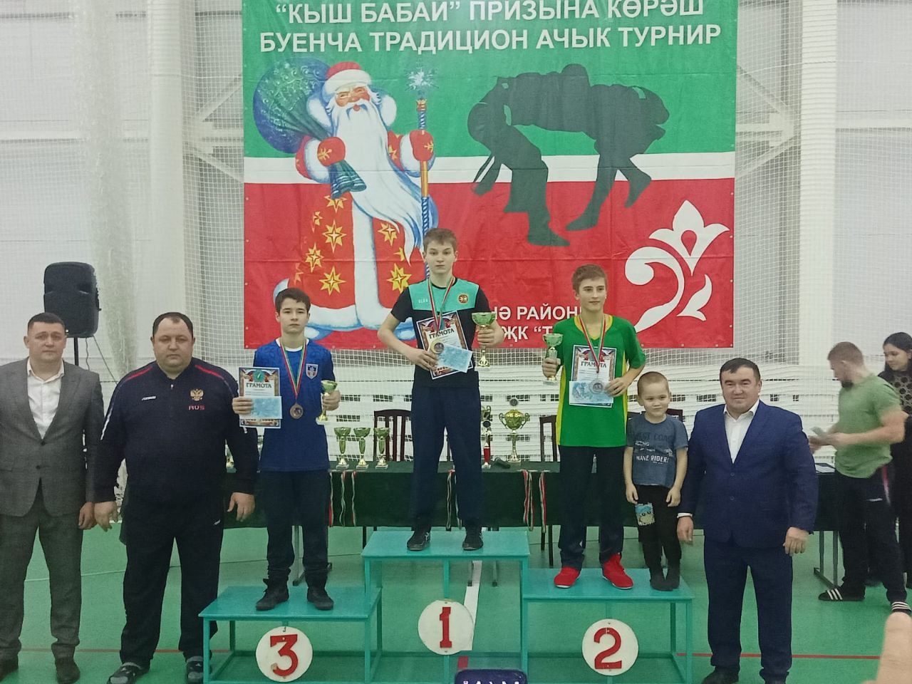 Арча көрәшчеләре Әтнәдән кайтты