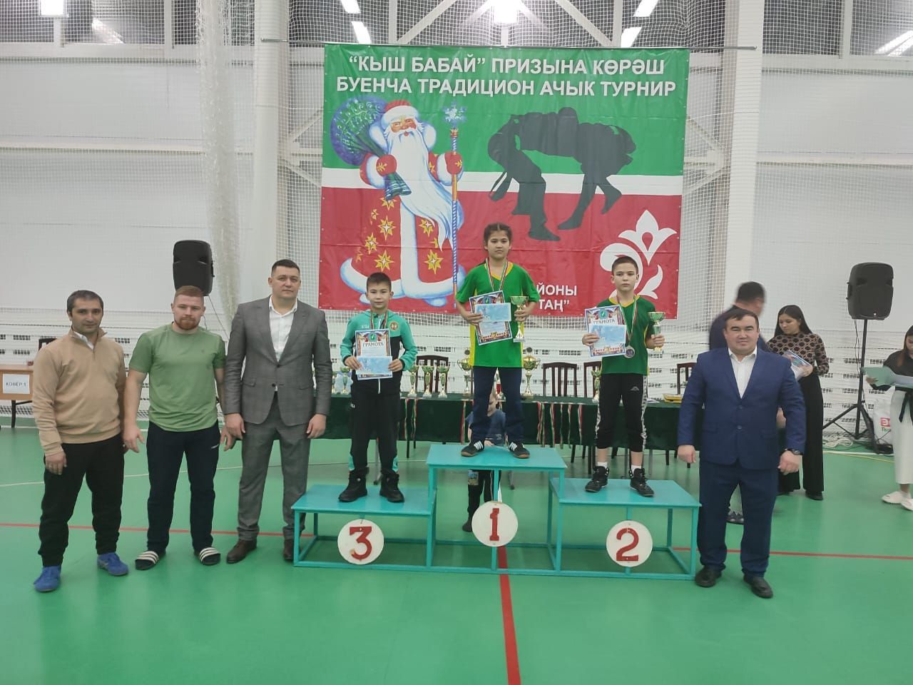 Арча көрәшчеләре Әтнәдән кайтты