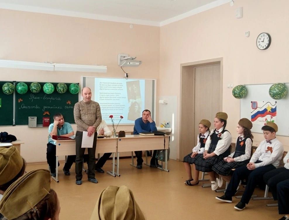 Бездә әтиләр кунакта