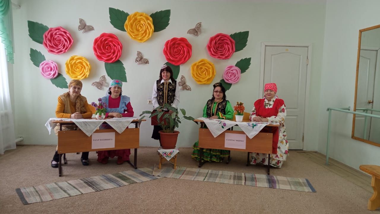 «Татар мәдәнияте - саекмас чишмә»