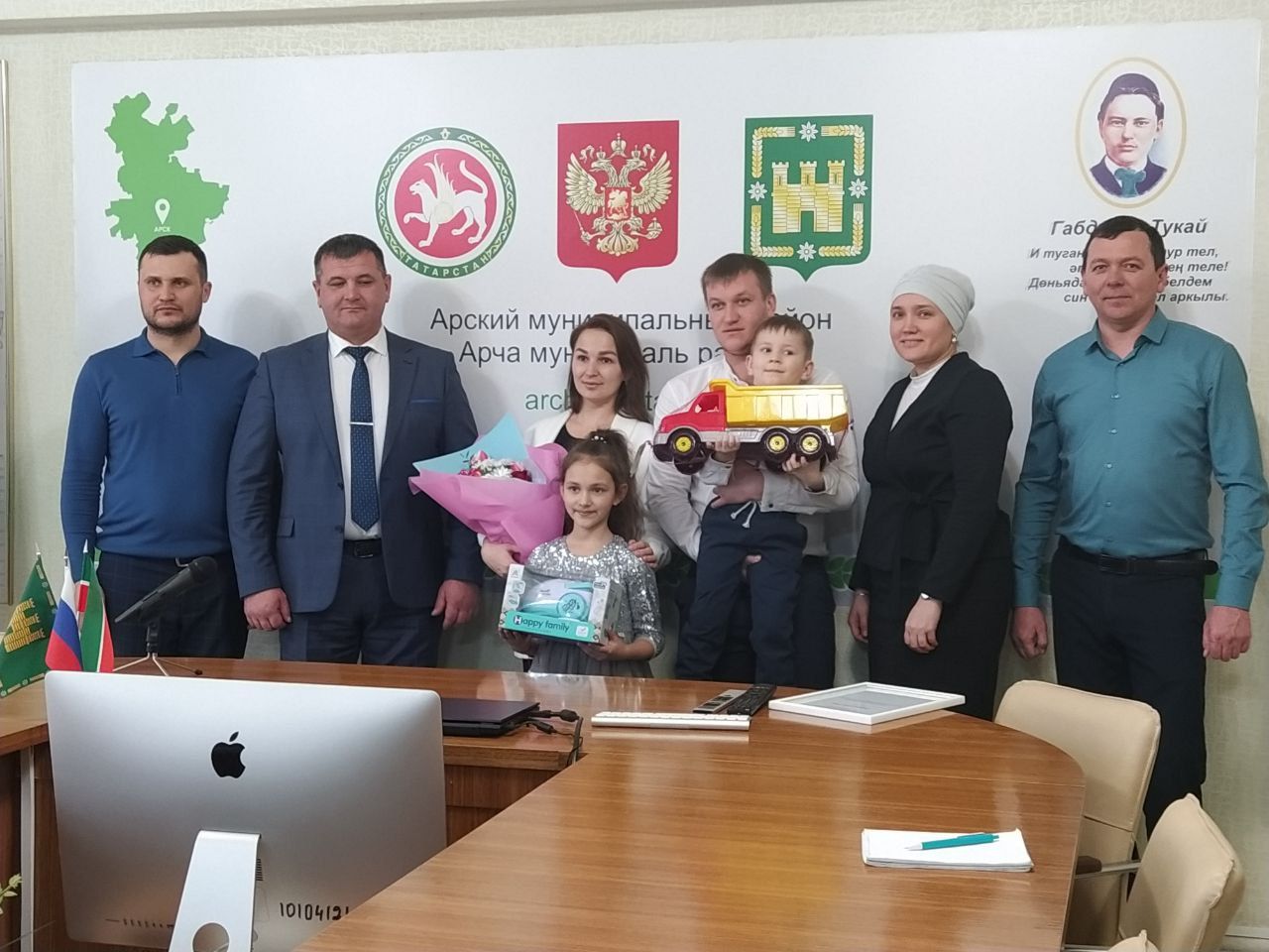 Районыбыздагы бер яшь гаиләгә торак субсидиясе тапшырылды