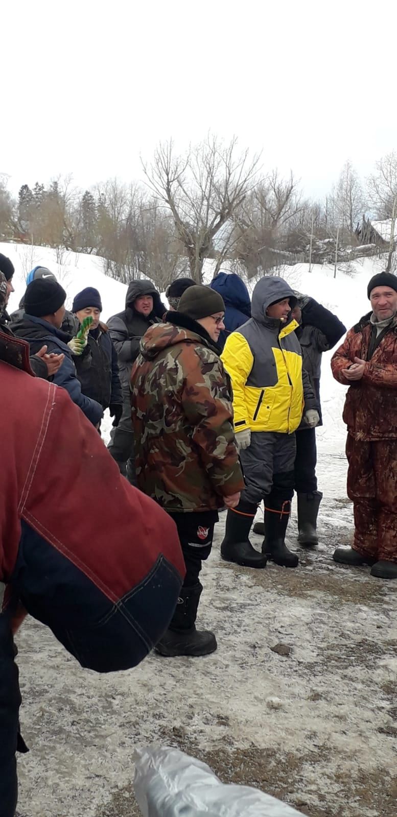 Яңа Кенәрдә узган ярышта 82 яшьлек балыкчы катнашты