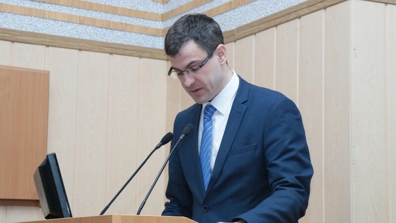 Әлмәт районы башкарма комитеты җитәкчесе урынбасары 5 миллион сум ришвәт алуда гаепләнә