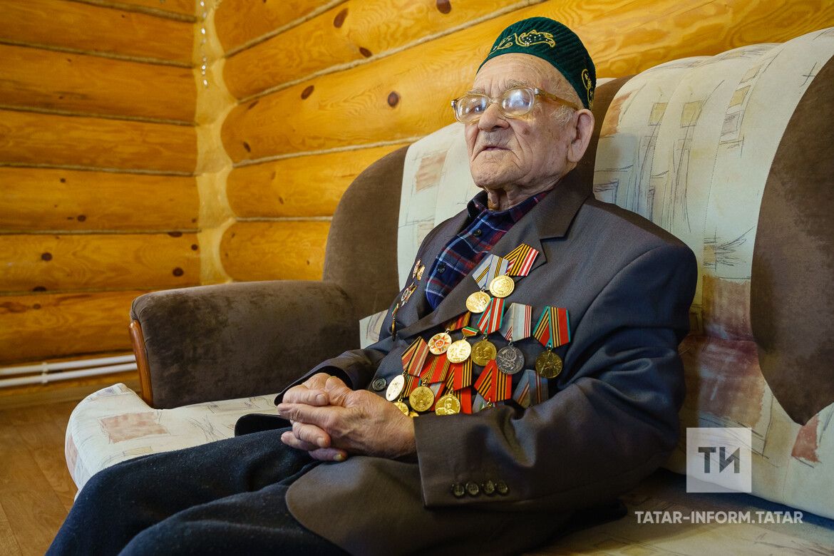 Юбилей концерты: Габделфәт Сафинга – 60, әтисенә – 100 яшь (»Интертат, Рузилә Мөхәммәтова)
