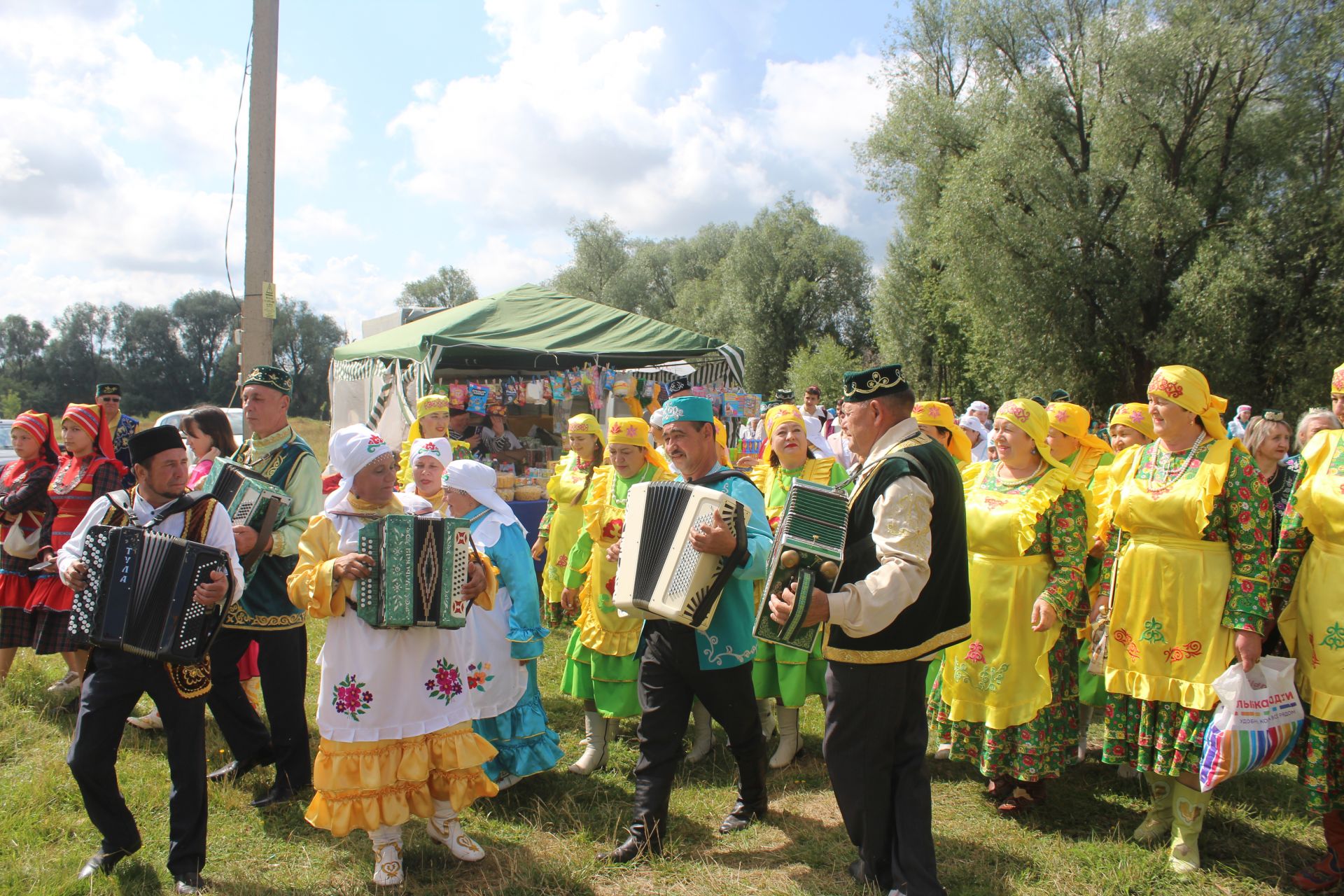 Ташкичүдә «Сөлгеле капка» фольклор фестивале узды