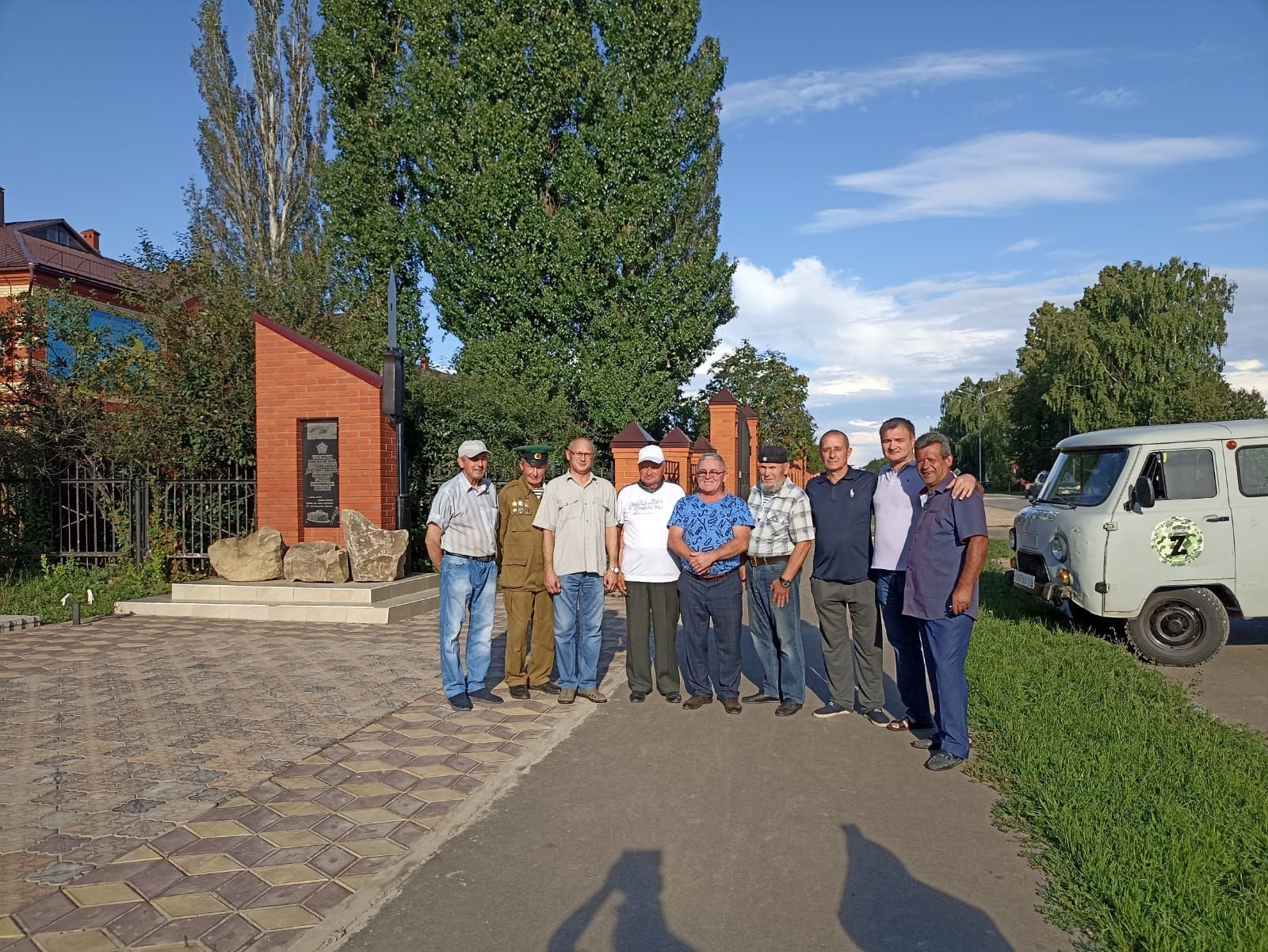 Яңа Кенәр авыл җирлеге сугыш хәрәкәтләре ветераннары исеменнән МХО зонасына УАЗ машинасы китте