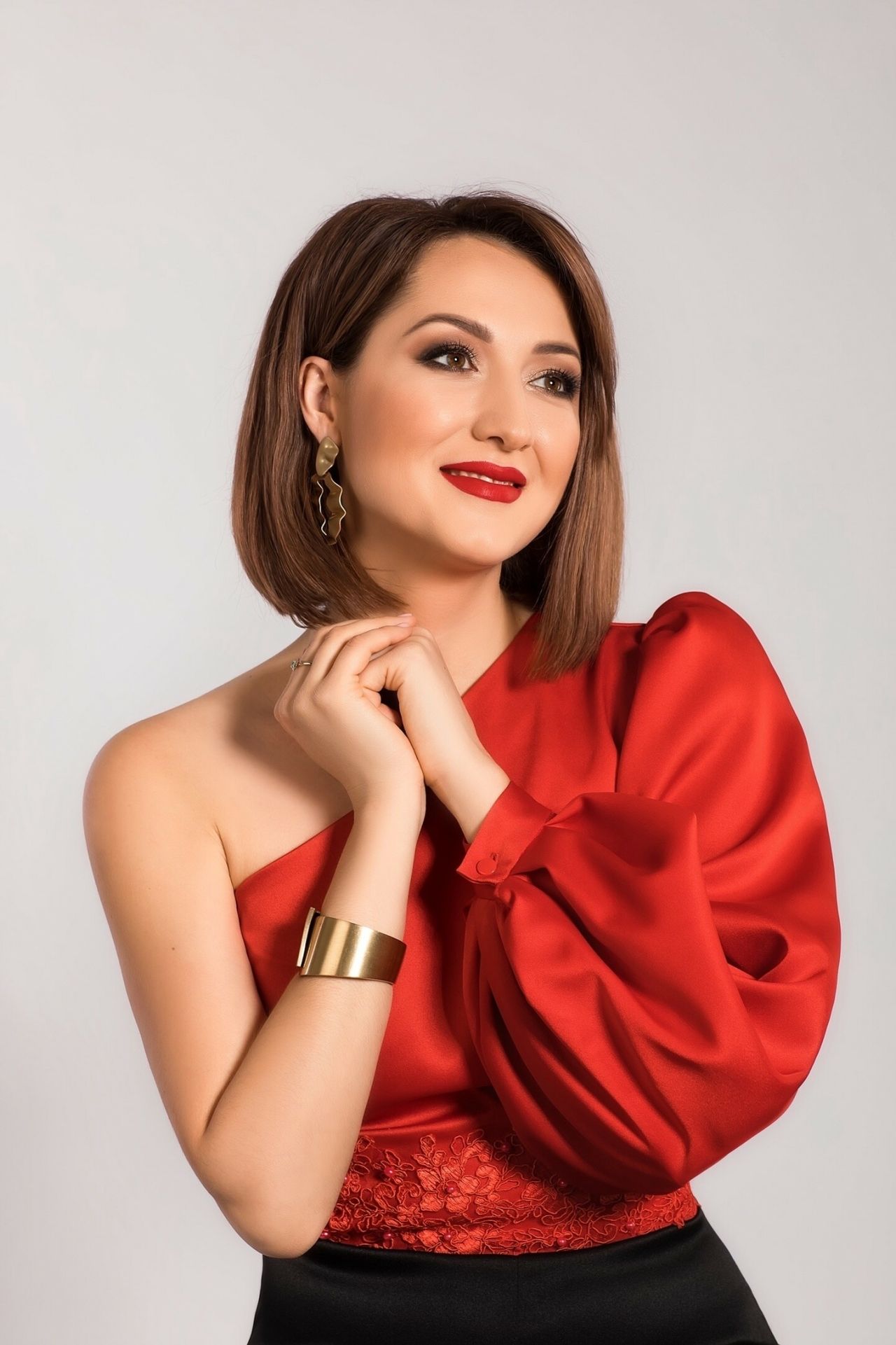 Алинә Сафиуллина: «Йөргән кешем өйләнгәндер дигән уй башымда да юк иде...»