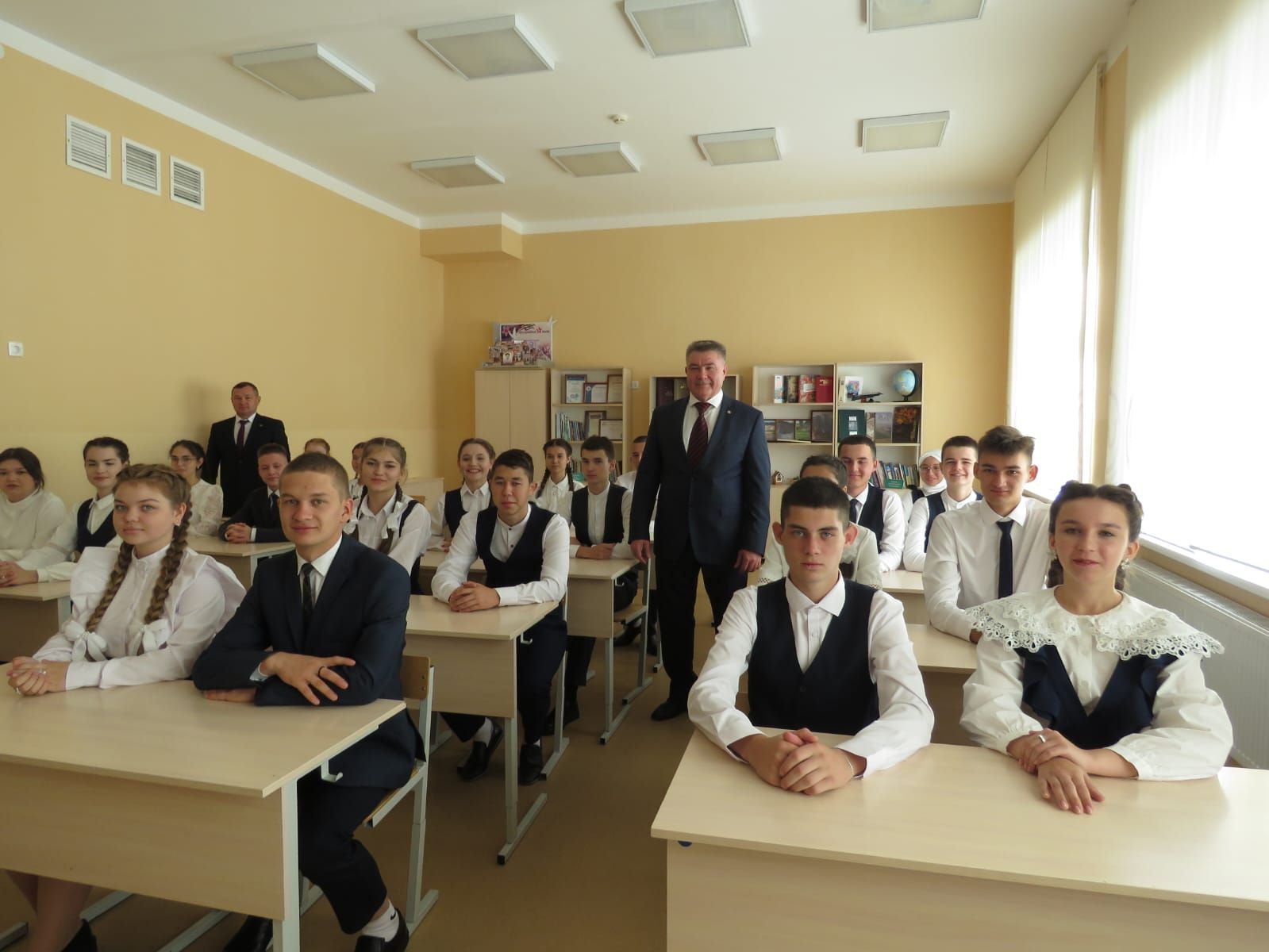 Арчаның 6нчы мәктәбенең үз гимны бар хәзер (ВИДЕО)