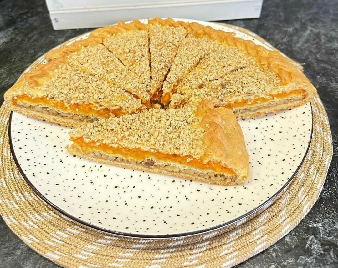 Әстерхан чикләвеге белән күрәгә пирогы рецепты