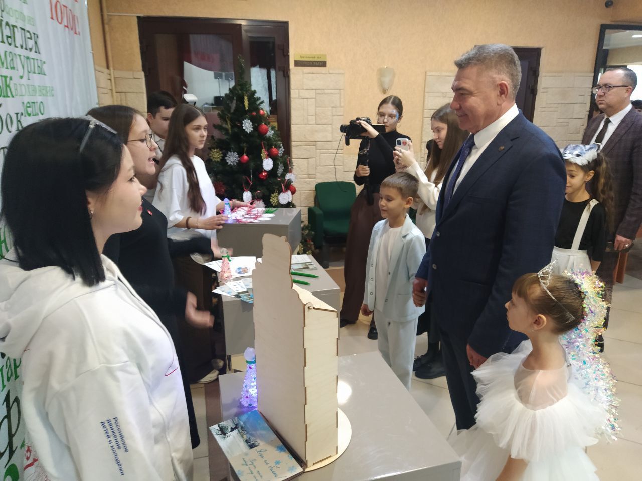 Район мәдәният йортында балалар өчен бәйрәмнәр узды