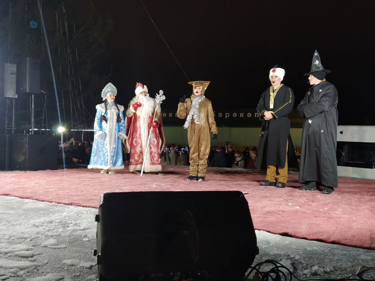 Арчада үзәк чыршы ачылды