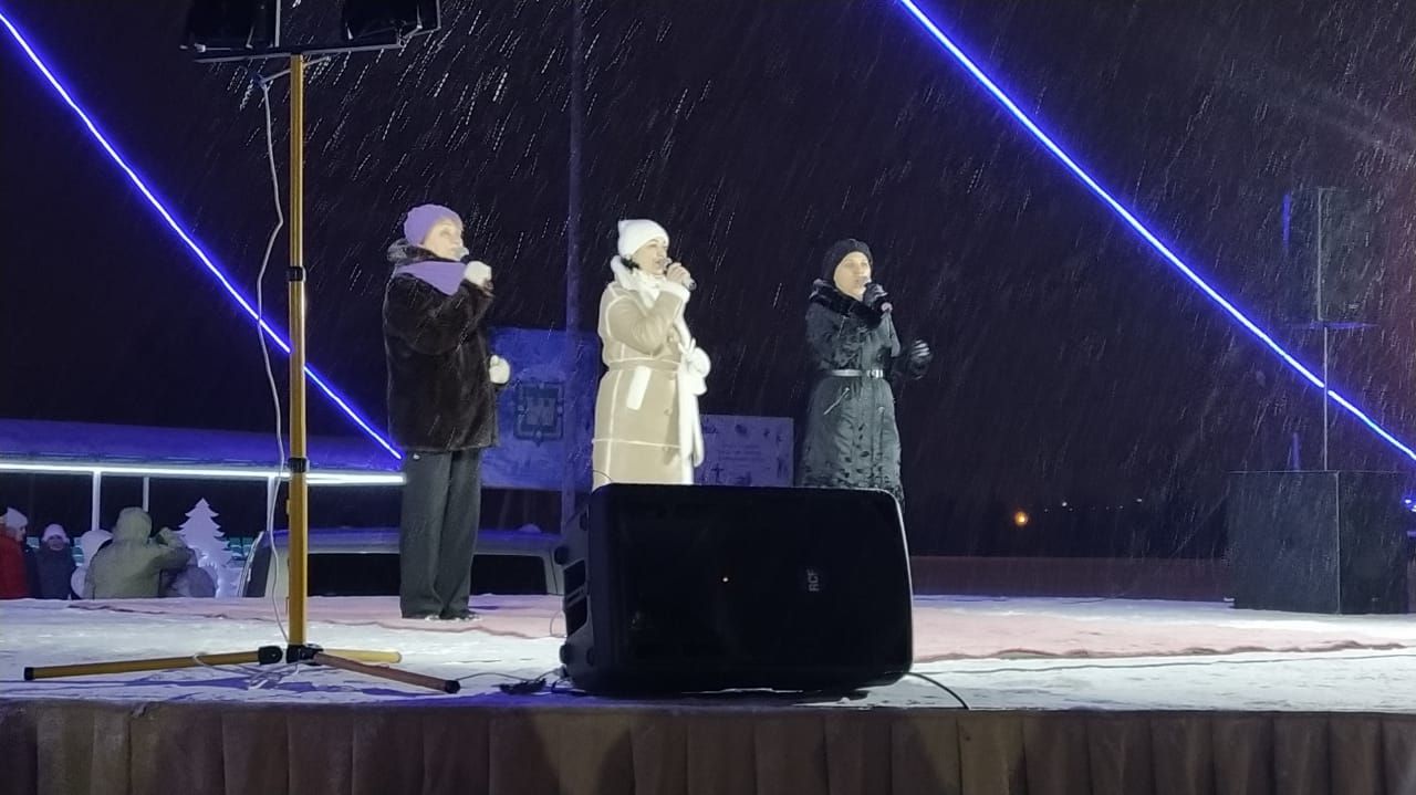 Арча стадионында Яңа елны каршы алу бәйрәме бара
