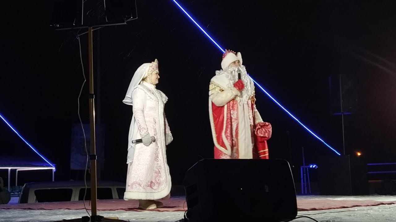 Арча стадионында Яңа елны каршы алу бәйрәме бара