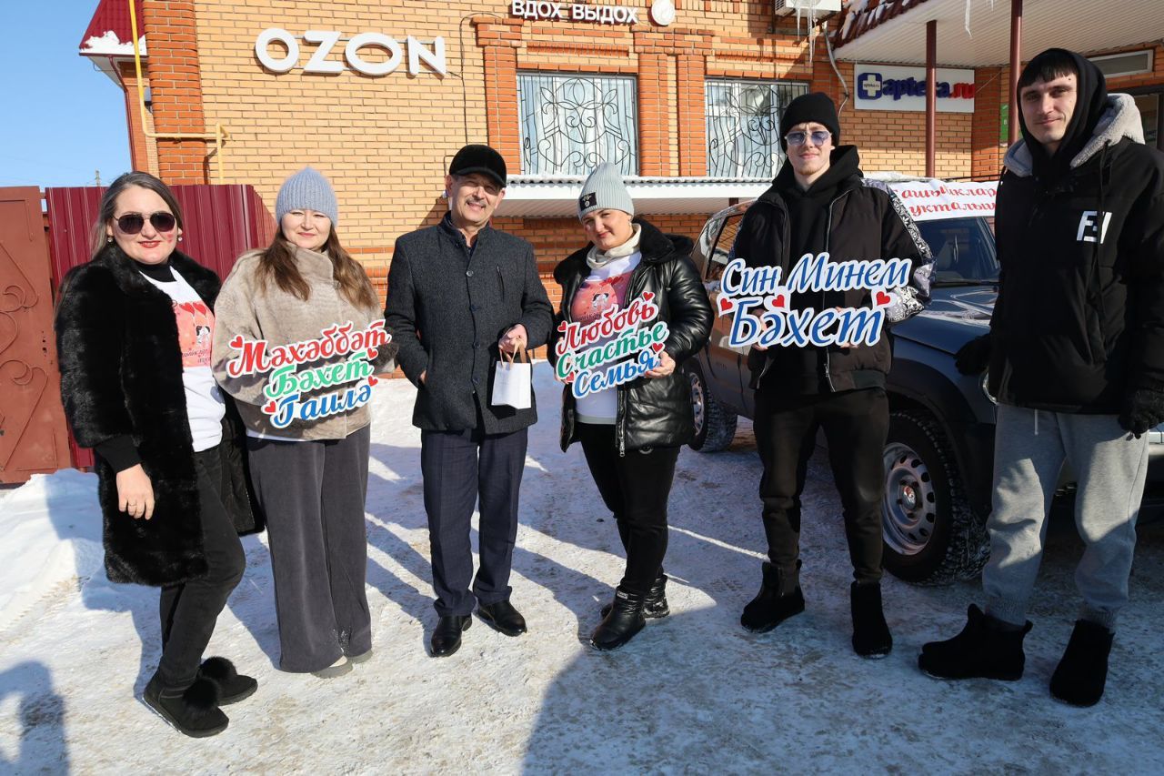 Район мәдәният йорты хезмәткәрләре «Арча» радиосы белән берлектә «Гашыйклар тукталышы»н уздырды