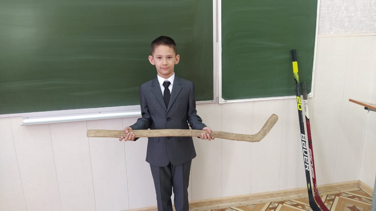 Балалар фәнни эш белән шөгыльләнә