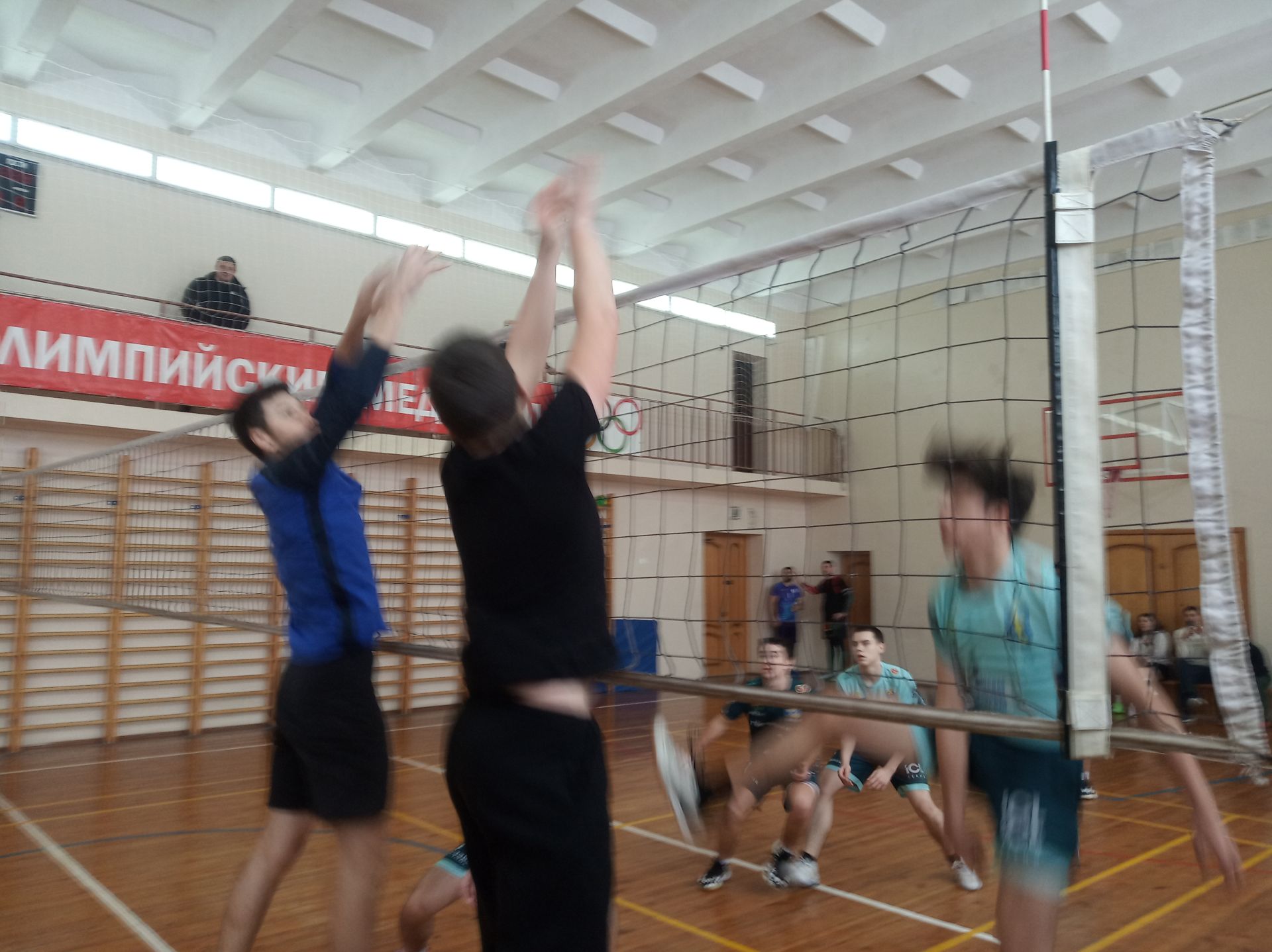 Яңа Кенәрдә район башлыгы призына волейбол турниры узды
