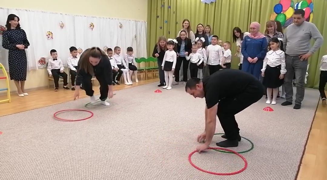 Әти-әни һәм кунаклар безгә гел килеп торсын