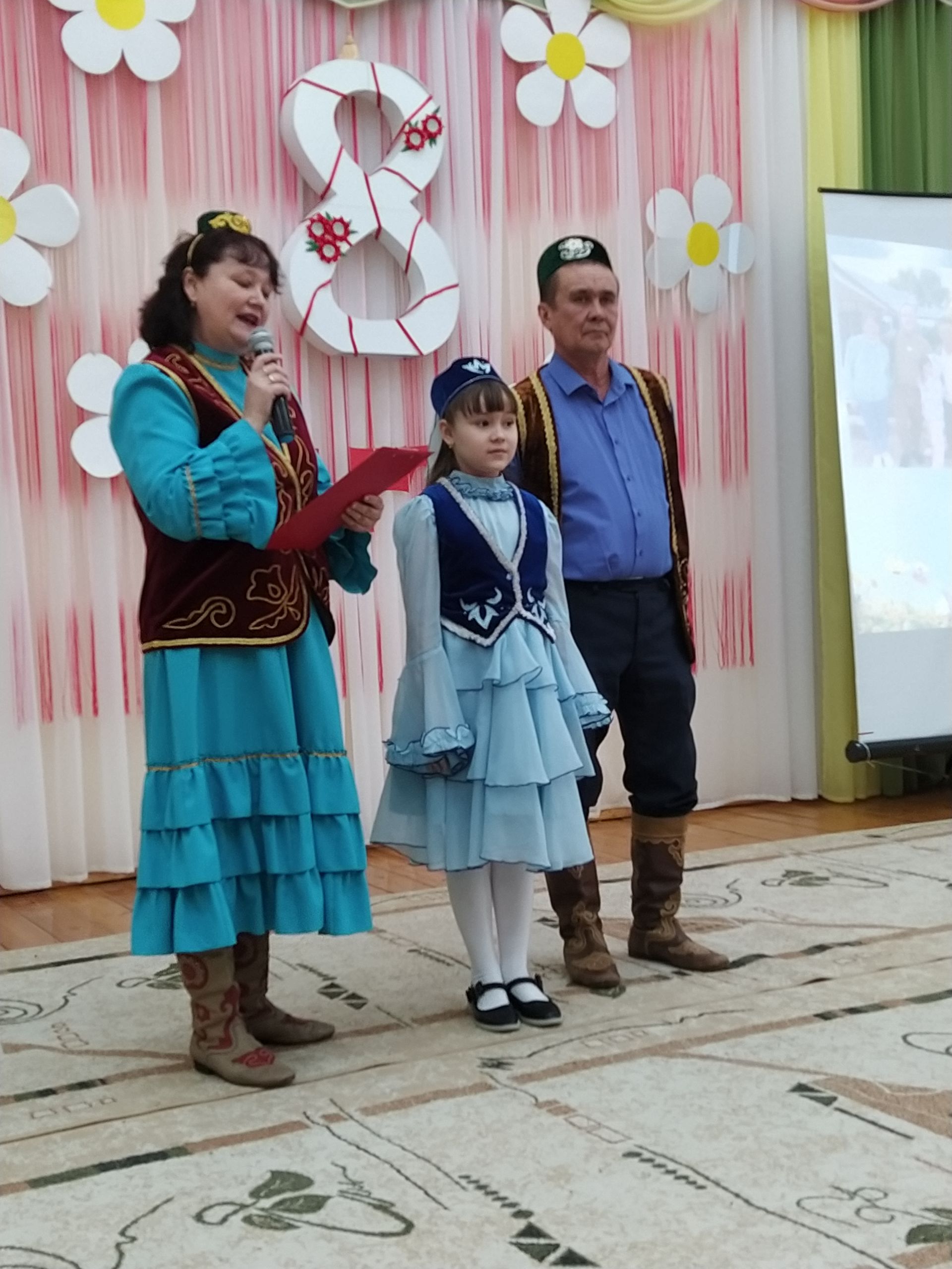 Арчаның 3нче мәктәбендә гаиләләр очрашты