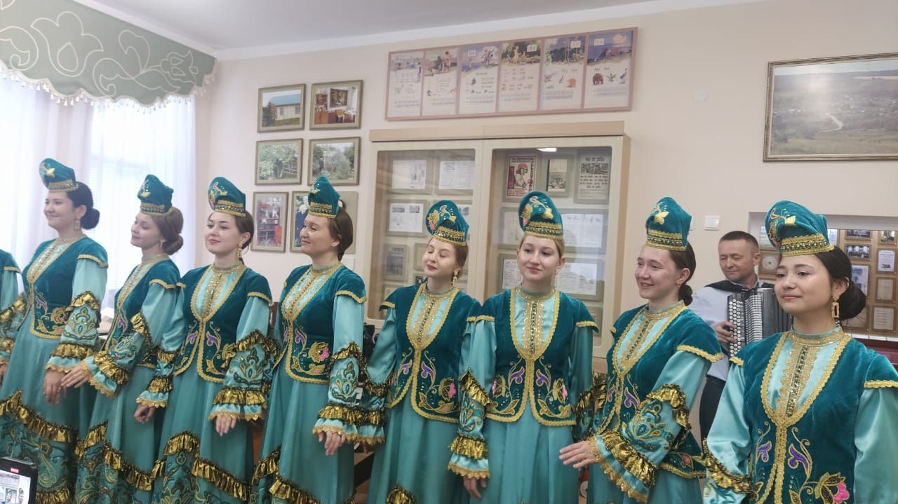 Арча педагогика көллиятендә кунаклар
