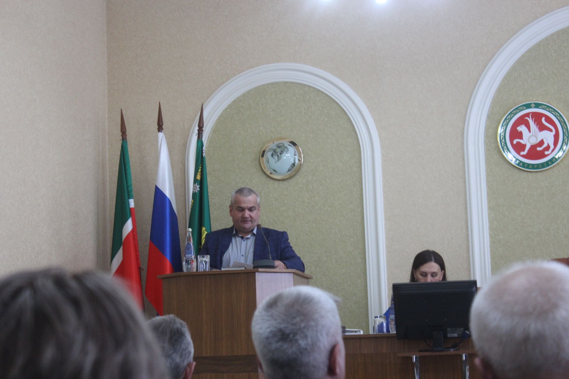 Район Советы утырышында район башлыгы Рәхмәт хатлары тапшырды