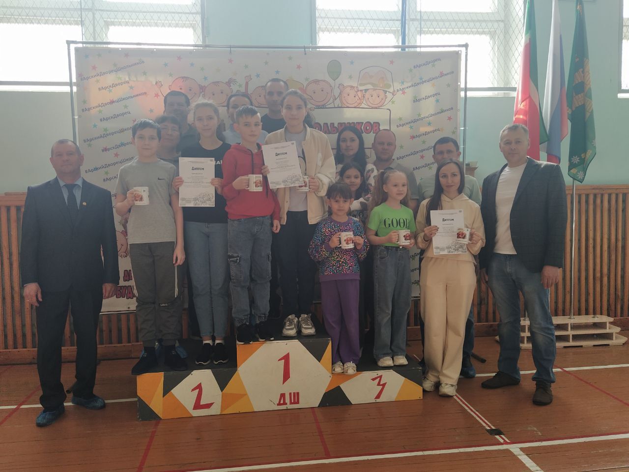 Райондашлырыбыз гаиләләре белән шашка уйнады