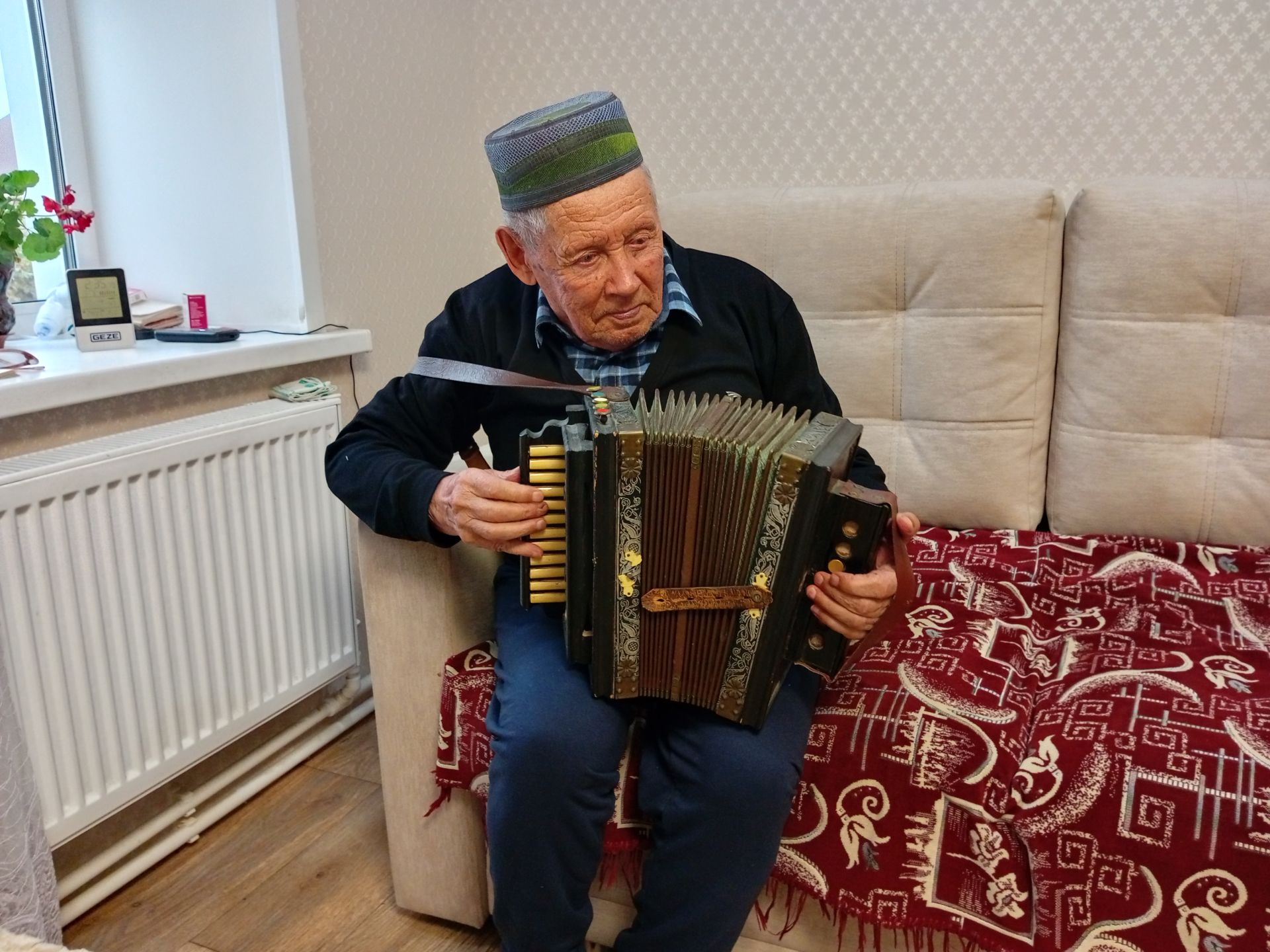 Малай көтә-көтә биш кызлы булдык”