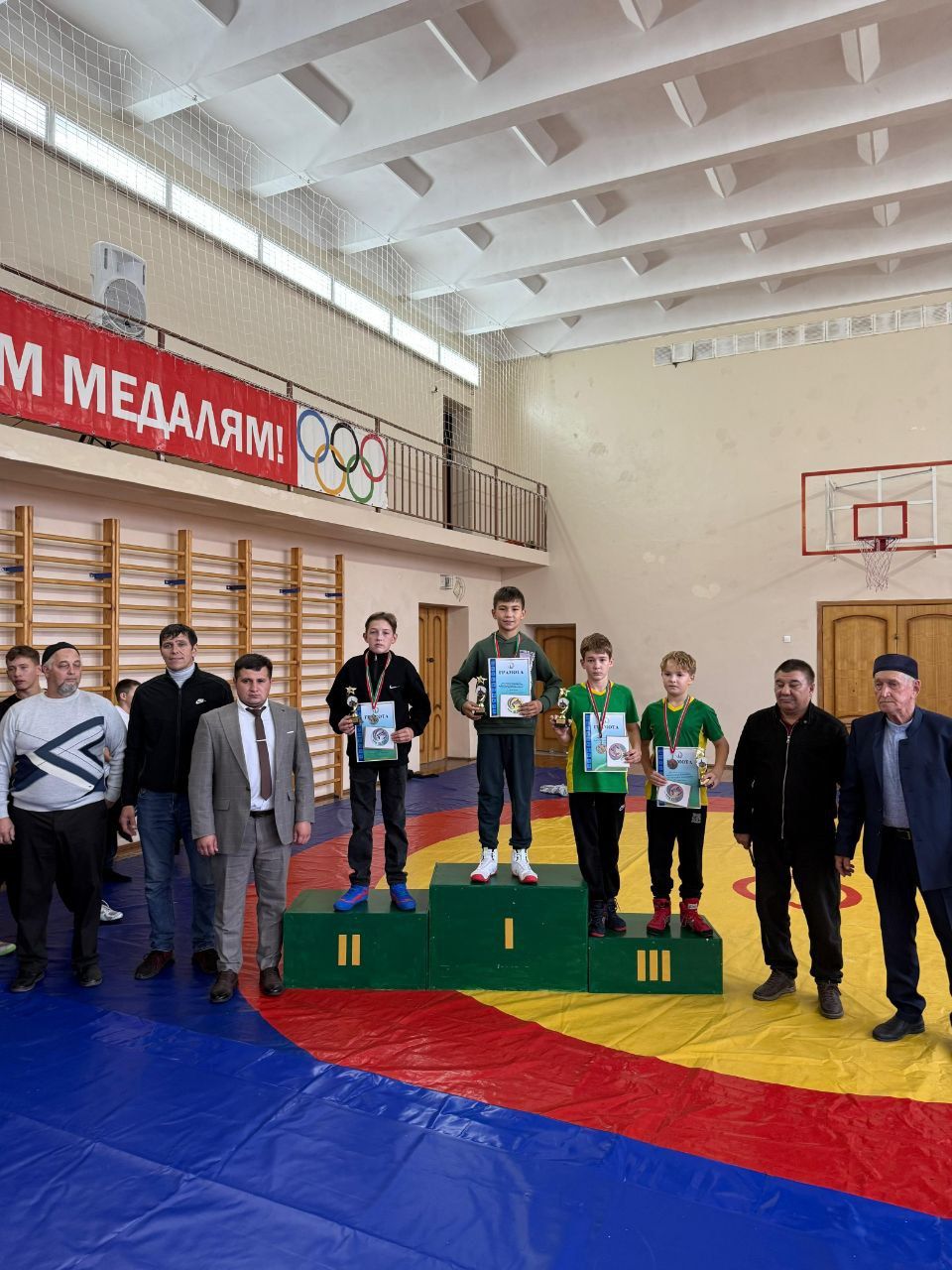 Яңа Кенәрдә үткән көрәш ярышы җиңүчеләре