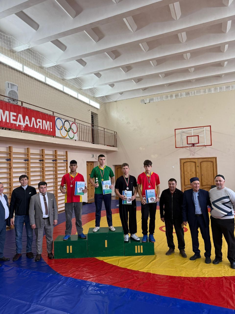 Яңа Кенәрдә үткән көрәш ярышы җиңүчеләре