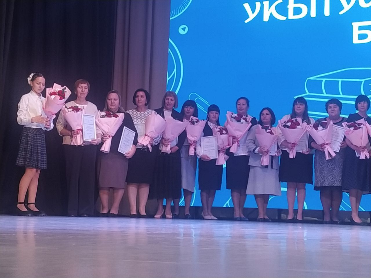 Район башлыгы Алмаз Хисаметдинов: “Яхшы укытучы – энҗе бөртеге кебек”