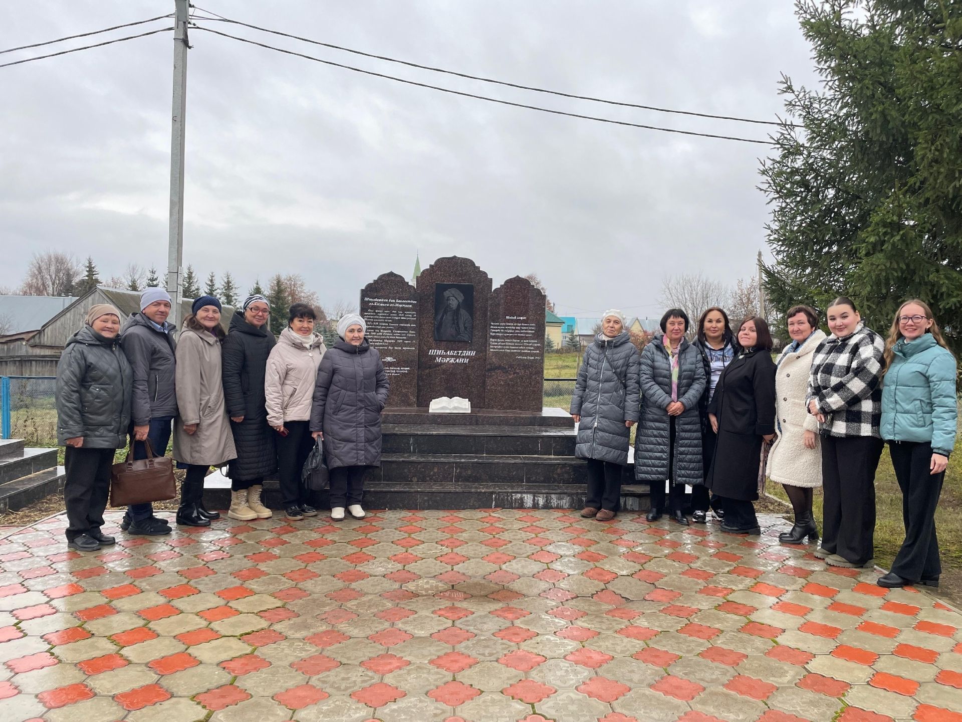 «Бездә бүген кунак бар».