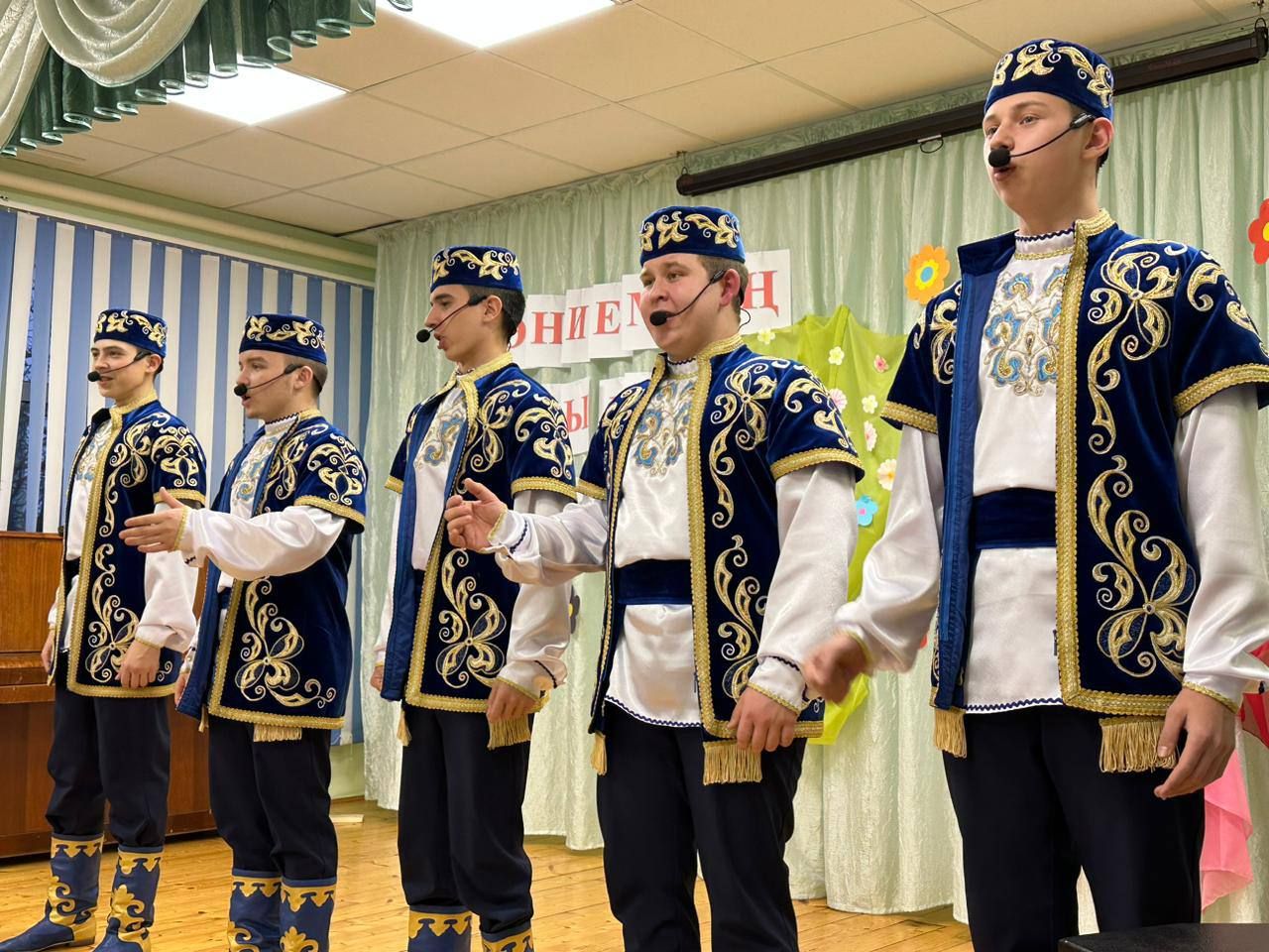 «КҮҢЕЛДӘН КҮҢЕЛГӘ»: Арча педагогия көллияте студентлары һәм коллективы Яңа Кенәр интернат-мәктәбендә булды