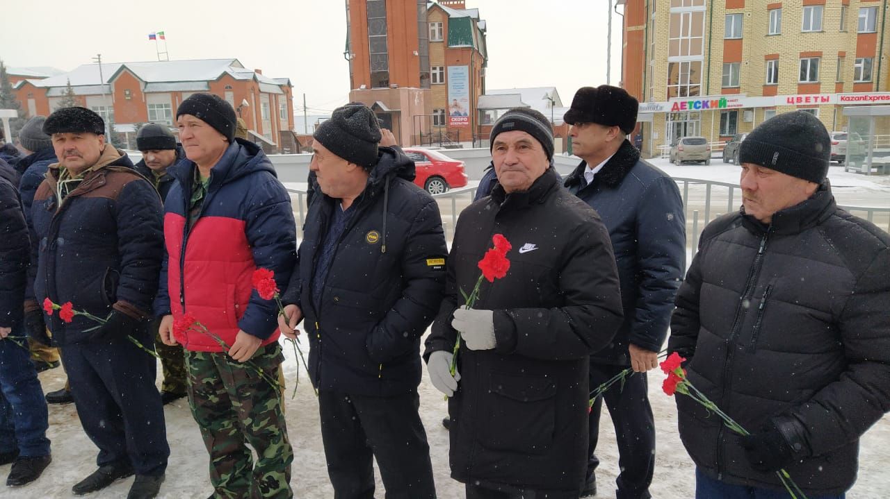 Бүген Әфганистанда хәрби хезмәт үткән ветераннар очрашты