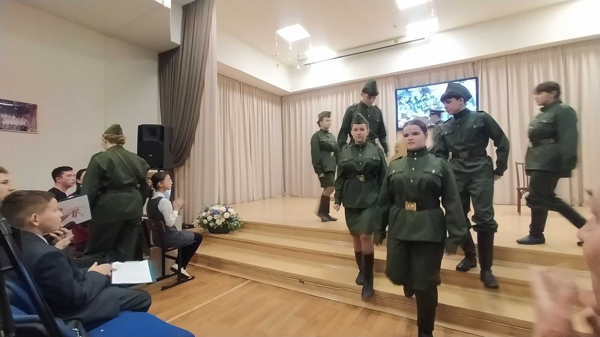 Арчаның В.Ф.Ежков ис. 1нче мәктәптә эчтән генә еладык