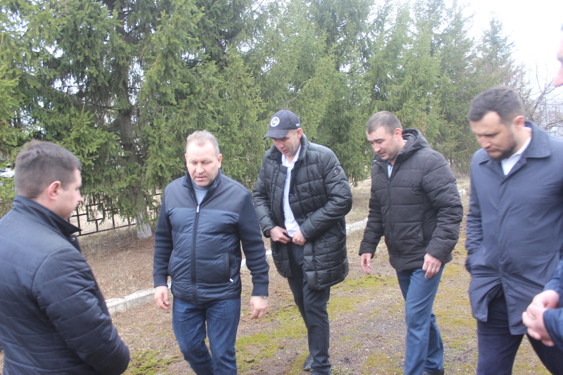 Район белән танышу дәвам итә