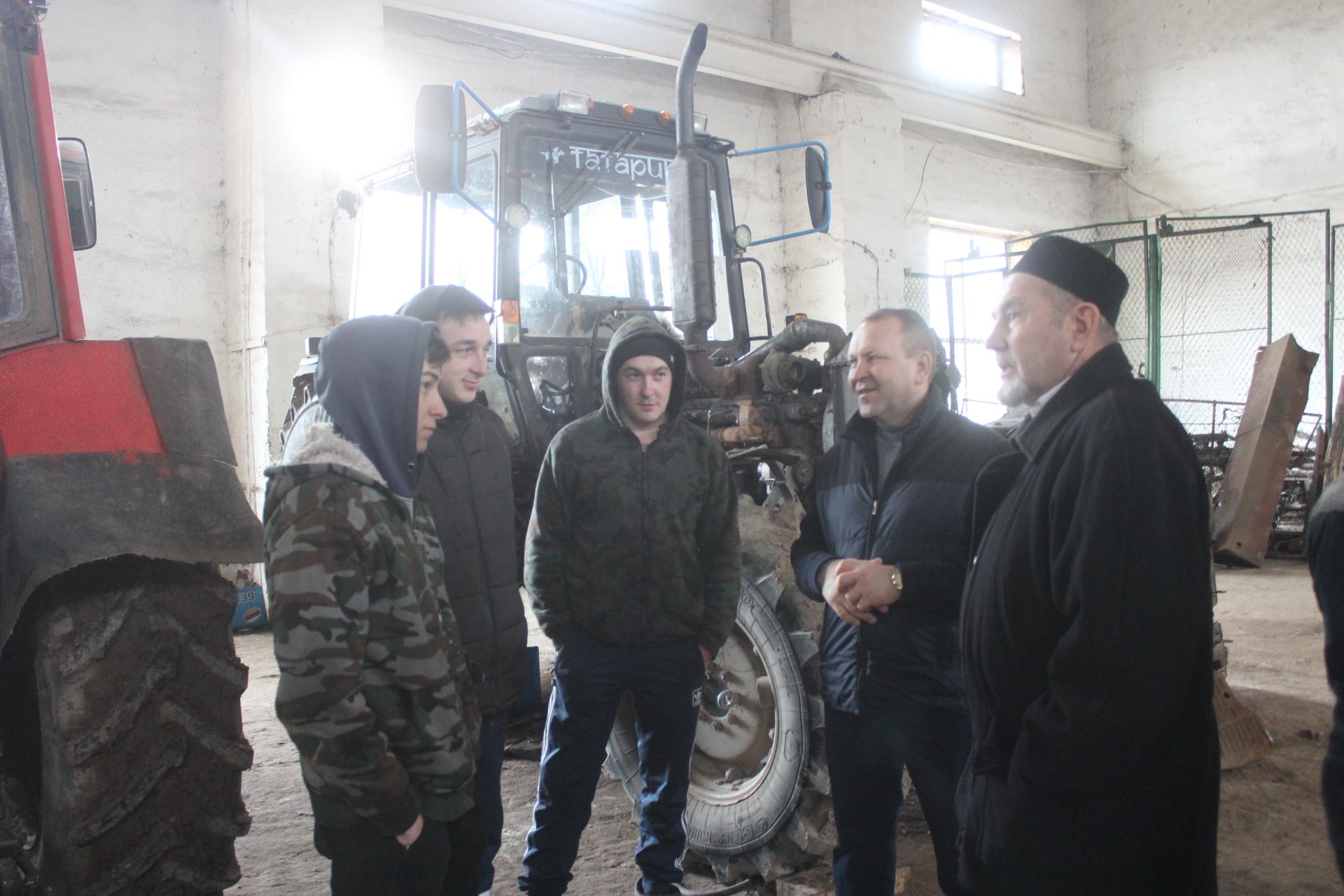 Район белән танышу дәвам итә