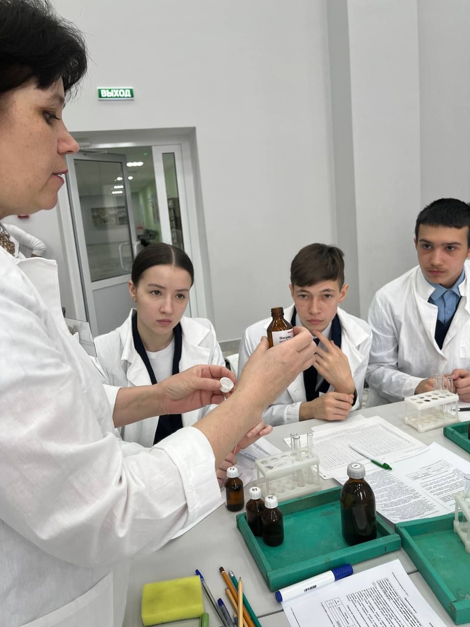 Укучылар имтиханнарга әзерләнә