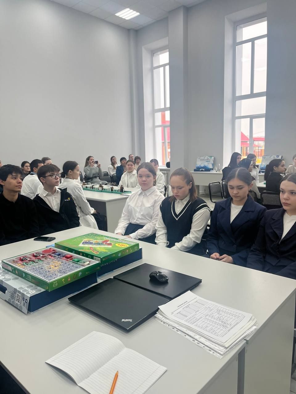Укучылар имтиханнарга әзерләнә