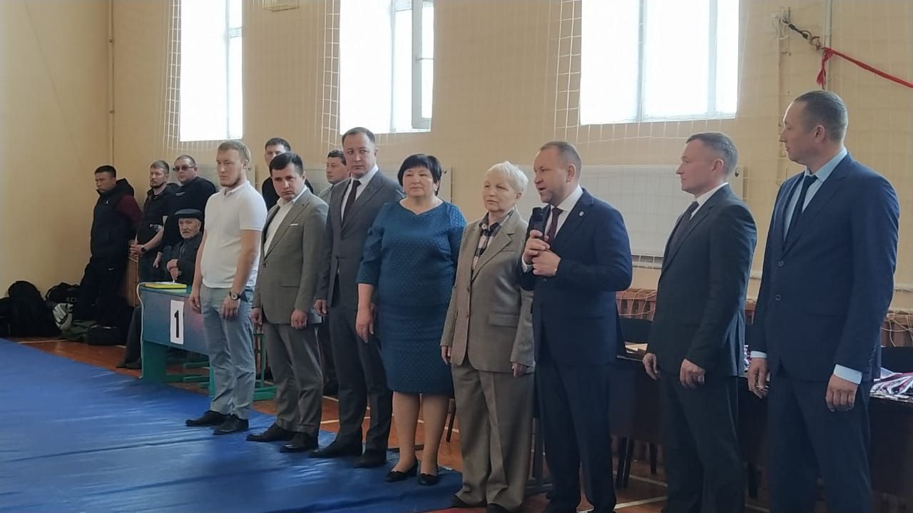 Наласа авылында үткән көрәш ярышында кемнәр иганәчелек итте?