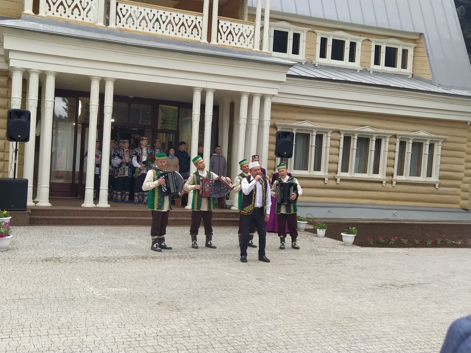 Кырлайда шигырь бәйрәме