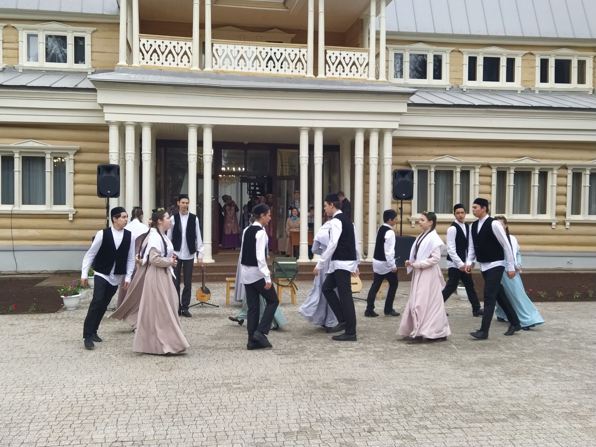 Кырлайда шигырь бәйрәме